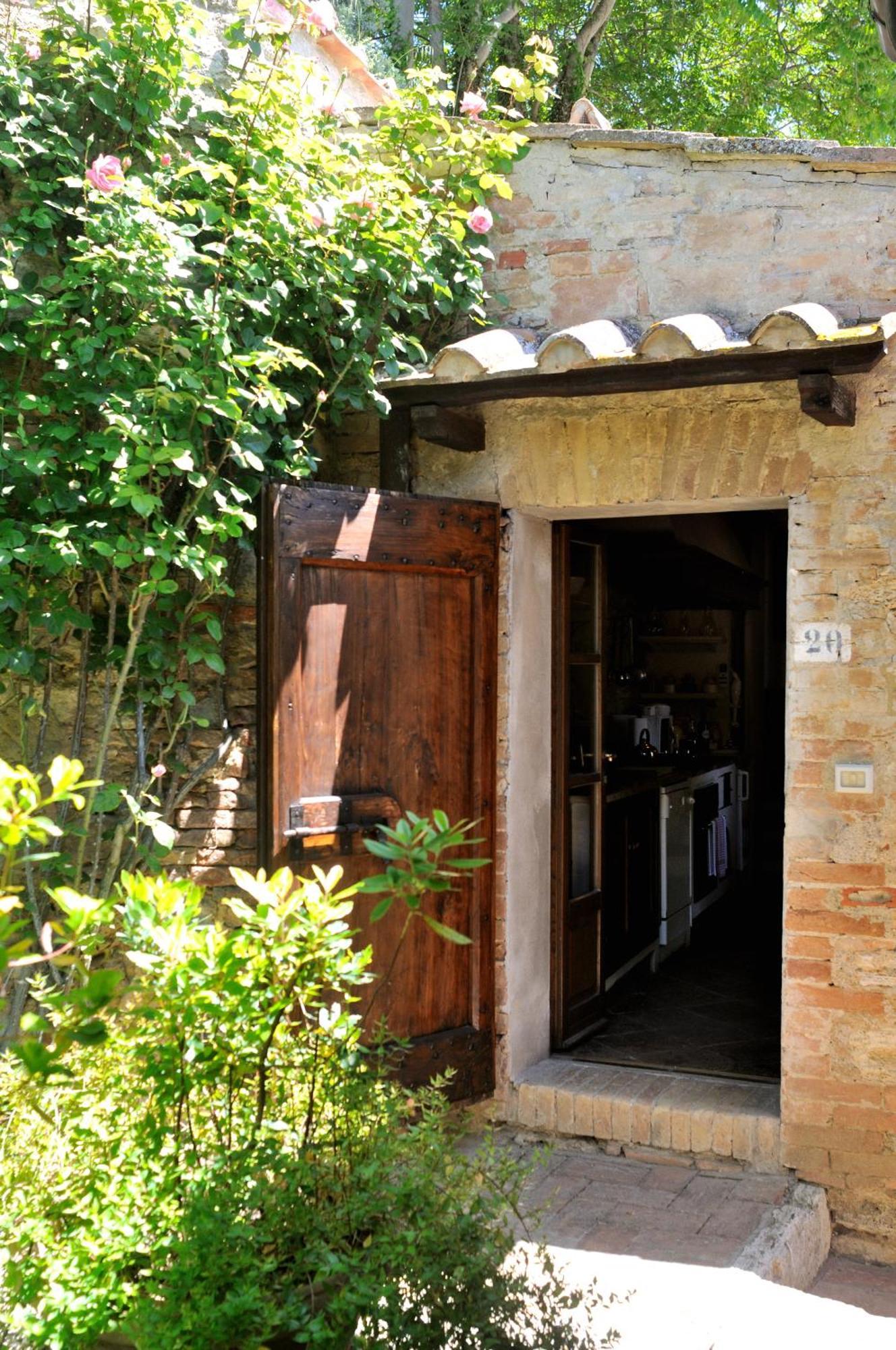 博尔戈鲁奇楠洛班迪尼酒店 San Giovanni dʼAsso 客房 照片
