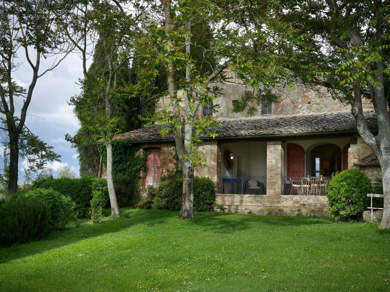 博尔戈鲁奇楠洛班迪尼酒店 San Giovanni dʼAsso 外观 照片